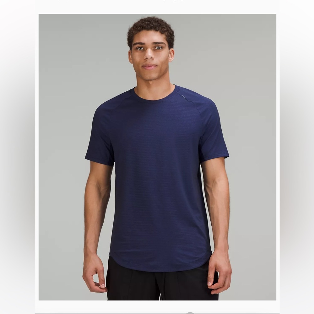 NWT Lululemon Drysense Short Sleeve in Blue XL